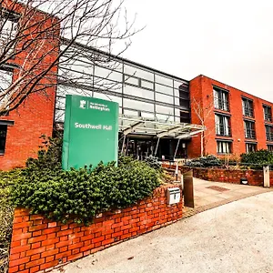  Homestay Southwell Hall