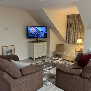  Apartment Flat In Quiet Location