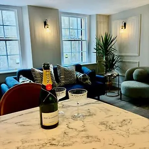 Luxury Georgian Townhouse , Bath United Kingdom
